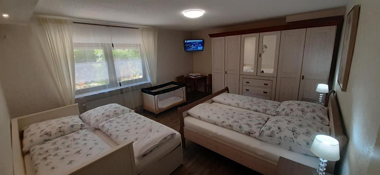 Gaestehaus Gerhardt Schweigen-Rechtenbach Ngoại thất bức ảnh