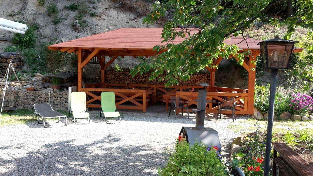 Gaestehaus Gerhardt Schweigen-Rechtenbach Ngoại thất bức ảnh